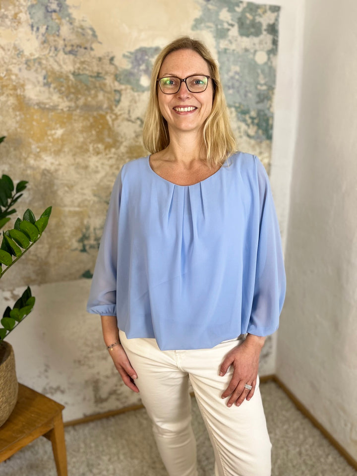 Bluse mit Langarm und Falten im Vorderteil