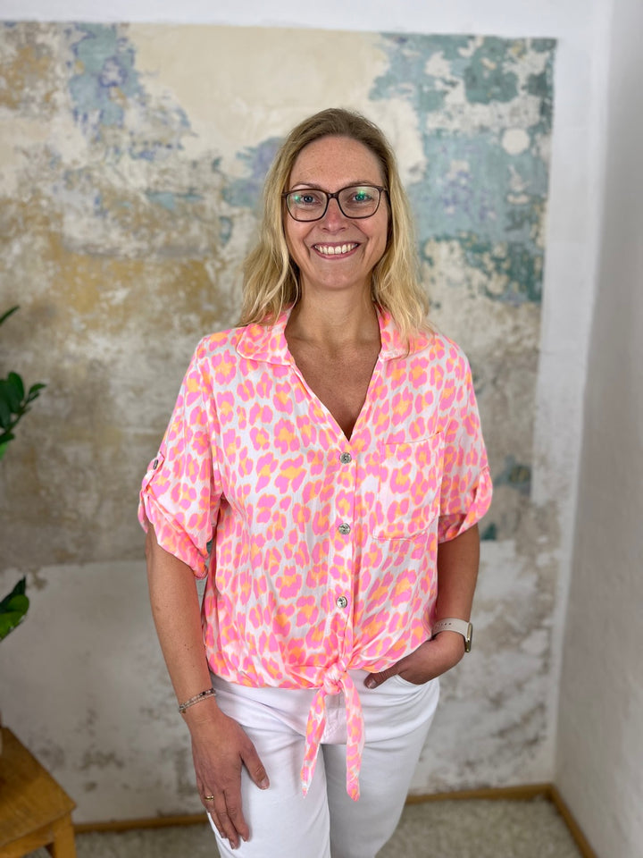 Bluse im Leomuster, Neon