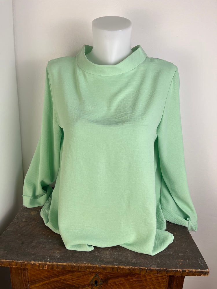 Bluse mit weitem Stehkragen und 3/4-Arm