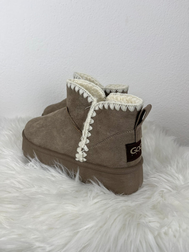 Boots mit Plateausohle und Kontrastnähten, taupe