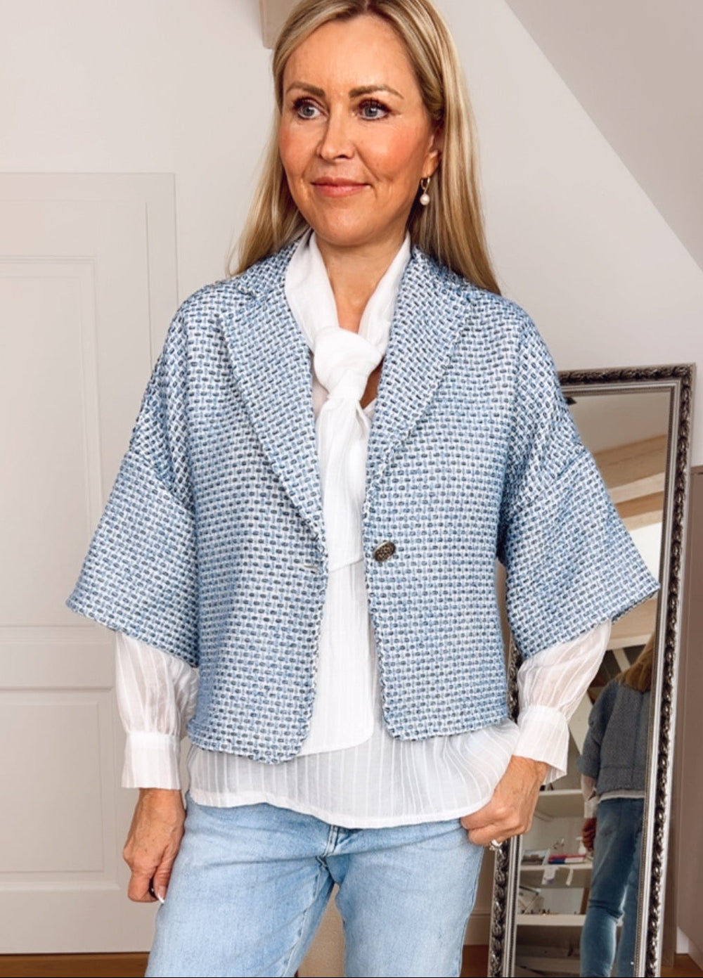 Bouclé-Blazer Kurzarm, hellblau von Bella Vita - Mode & Lifestyle