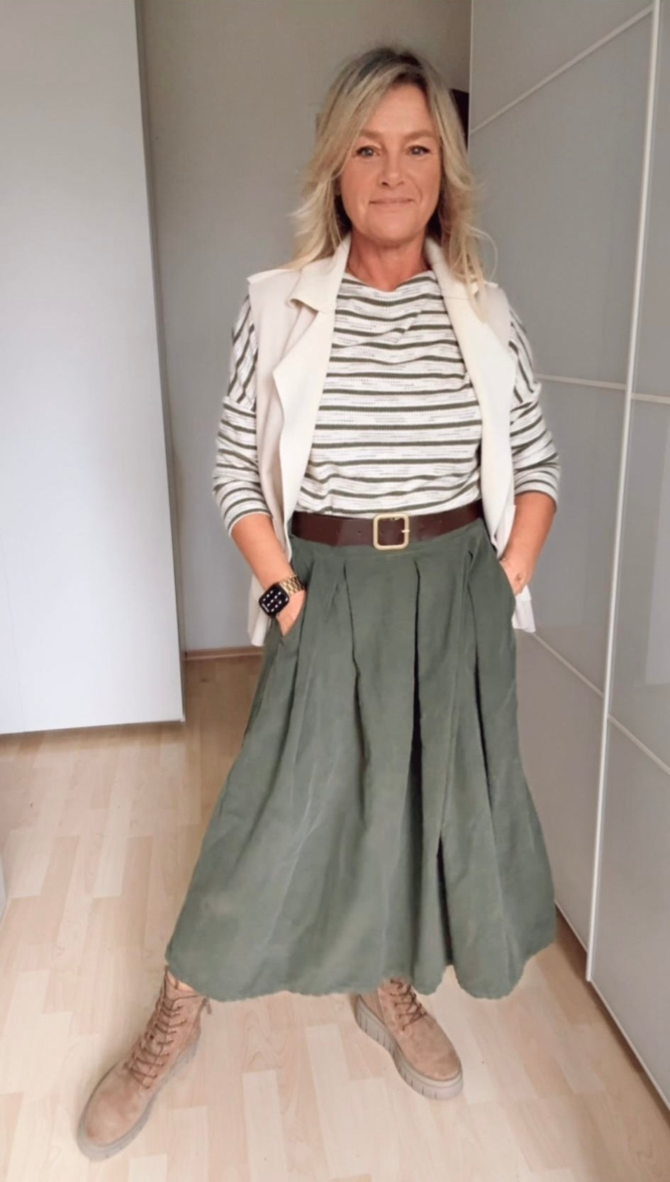 Cordrock, khaki von Bella Vita - Mode & Lifestyle