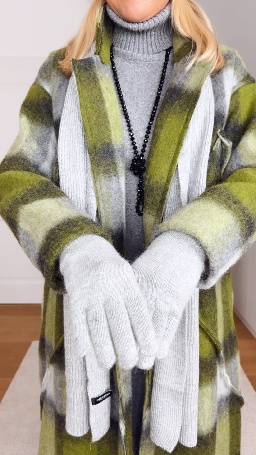 Set 3tlg.: Mütze, Schal, Handschuhe, grau von Bella Vita - Mode & Lifestyle