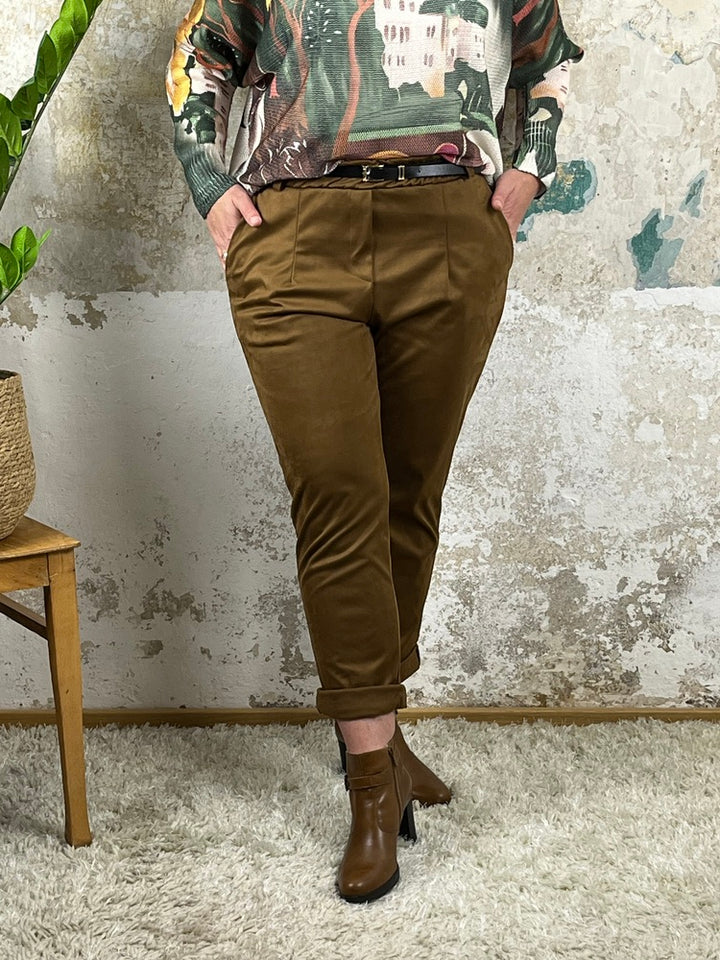 Hose aus Velourslederimitat, braun