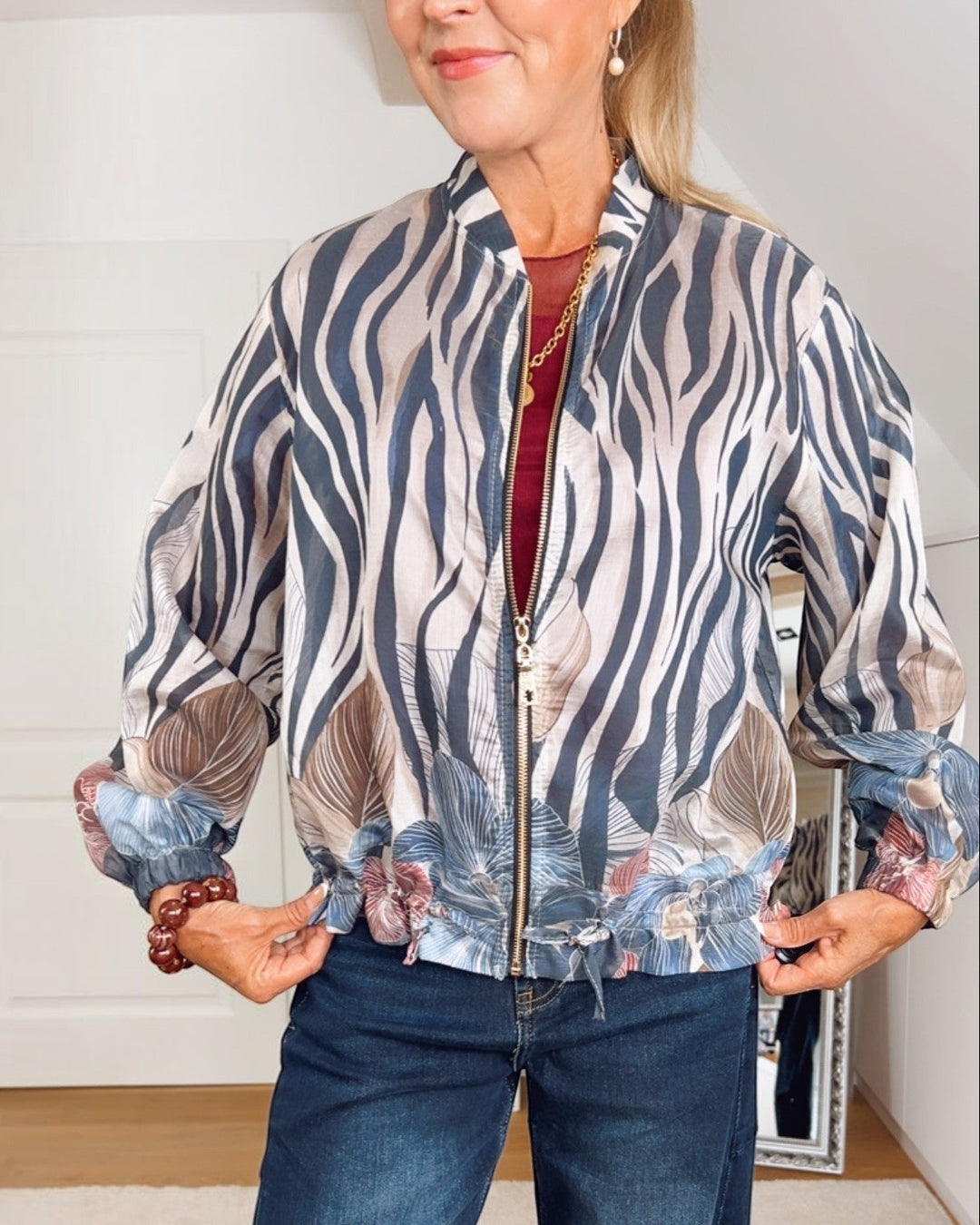 Maglione lavorato a maglia grossa con collo alto