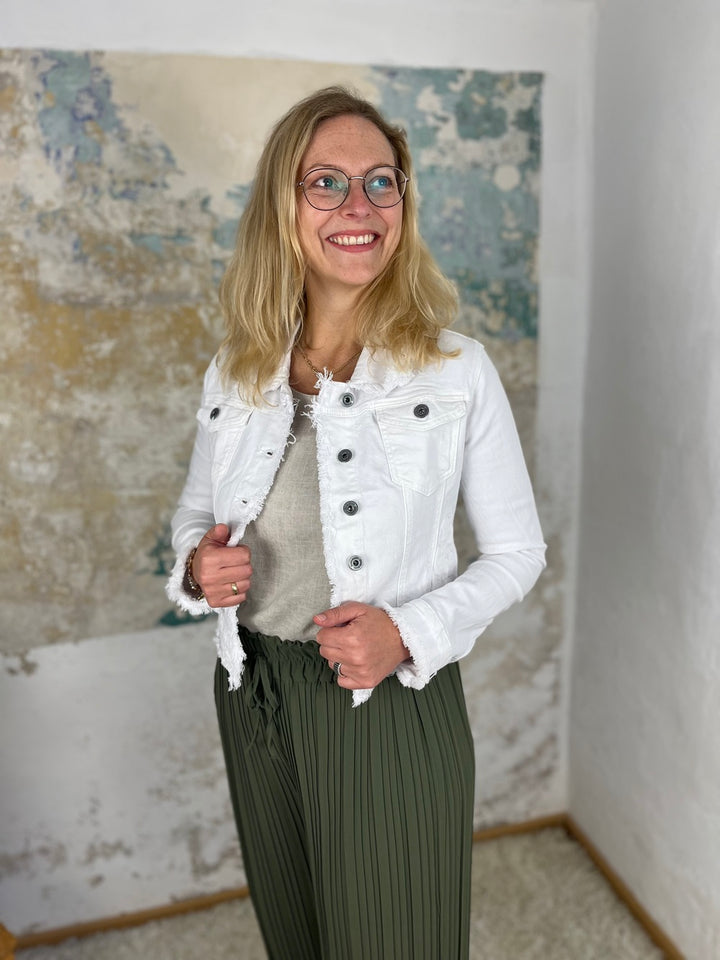 Jeansjacke mit gefransten Kanten, weiß