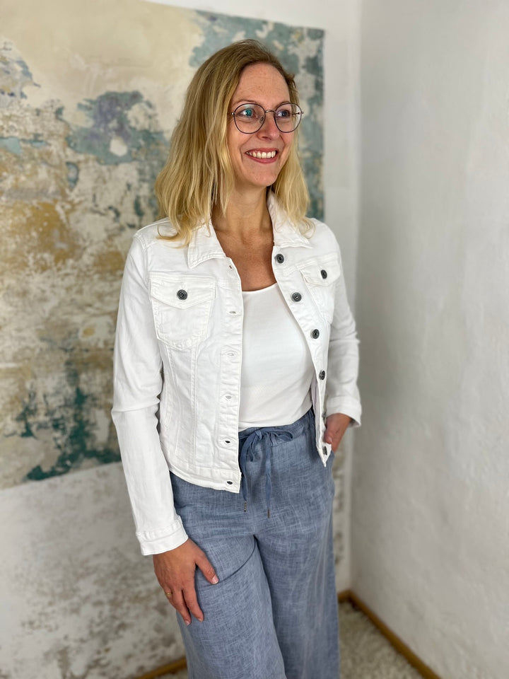 Jeansjacke in klassischer Form, weiß