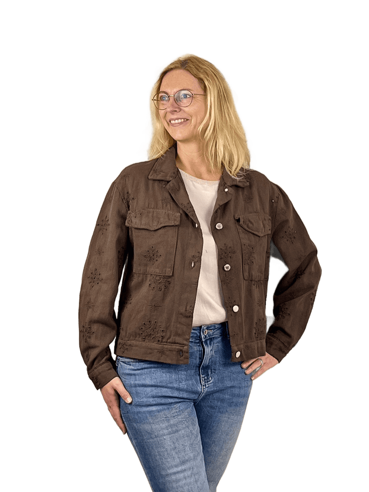 Jeansjacke mit Lochstickerei, braun von Bella Vita - Mode & Lifestyle
