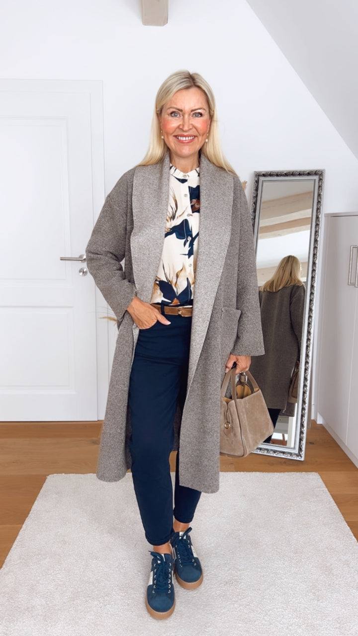 Mantel in Wolloptik mit Schalkragen, taupe von Bella Vita - Mode & Lifestyle
