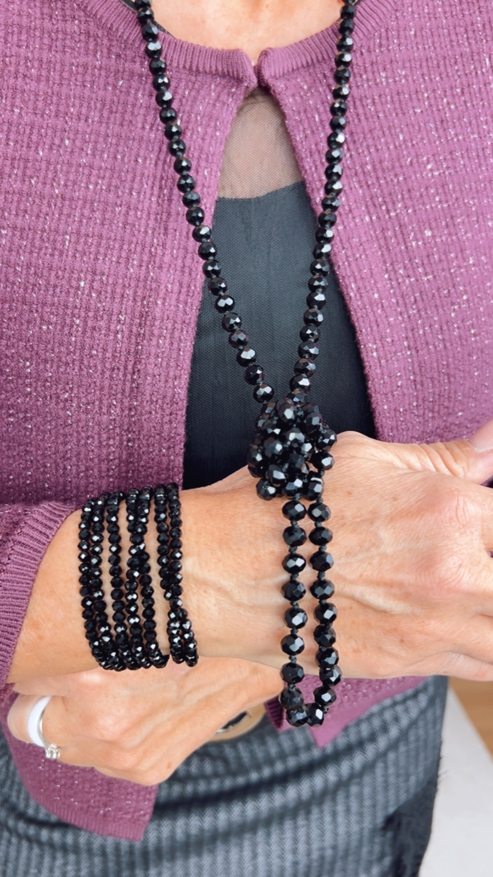 Armband aus Glassteinen, schwarz von Bella Vita - Mode & Lifestyle