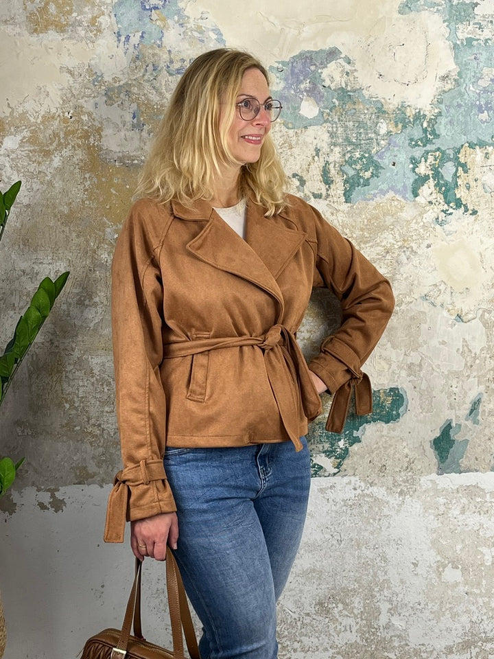 Kurz-Blazer aus Velourslederimitat mit Reverskragen, cognac