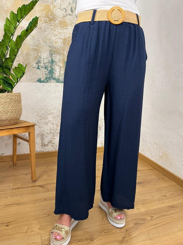 Marlenehose mit Bastgürtel