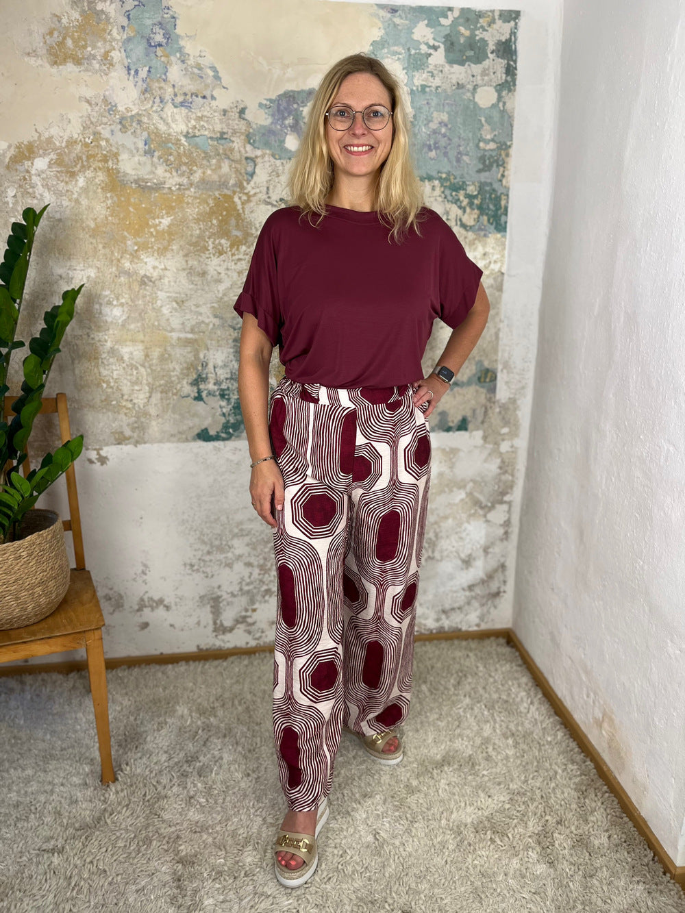 Marlenehose mit grafischem Druck