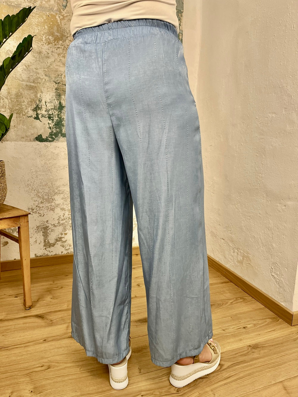 Marlenehose mit Glitzersteinchen, jeansblau