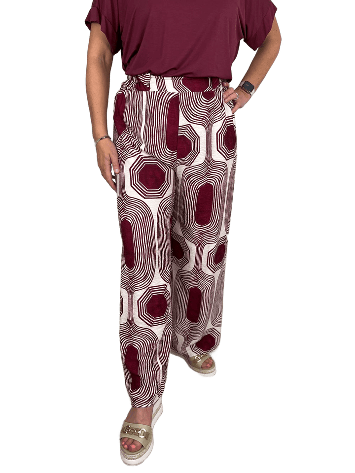 Marlenehose mit grafischem Druck