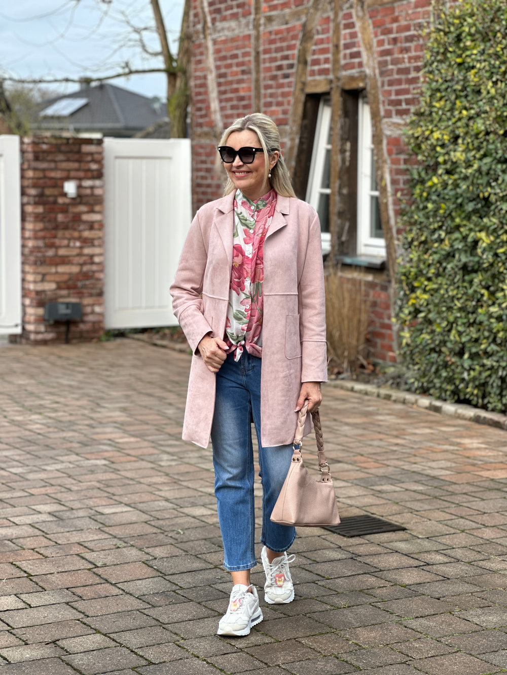 Longblazer in Velourslederimitat, rosa von Bella Vita - Mode & Lifestyle