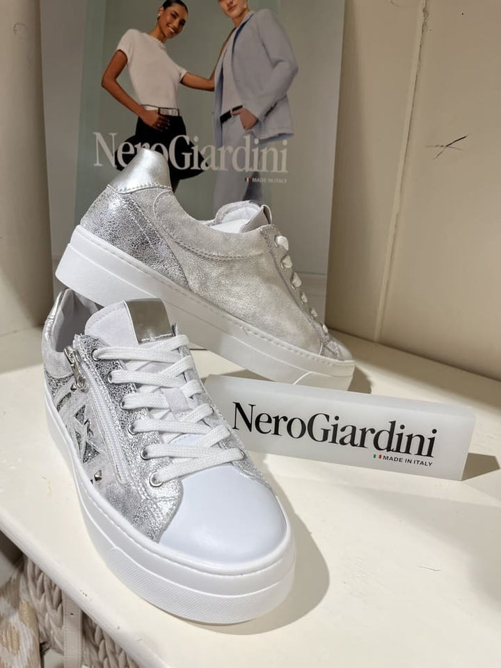 NeroGiardini Sneaker, silber