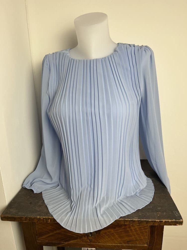 Plissee-Bluse mit Rundhalsausschnitt