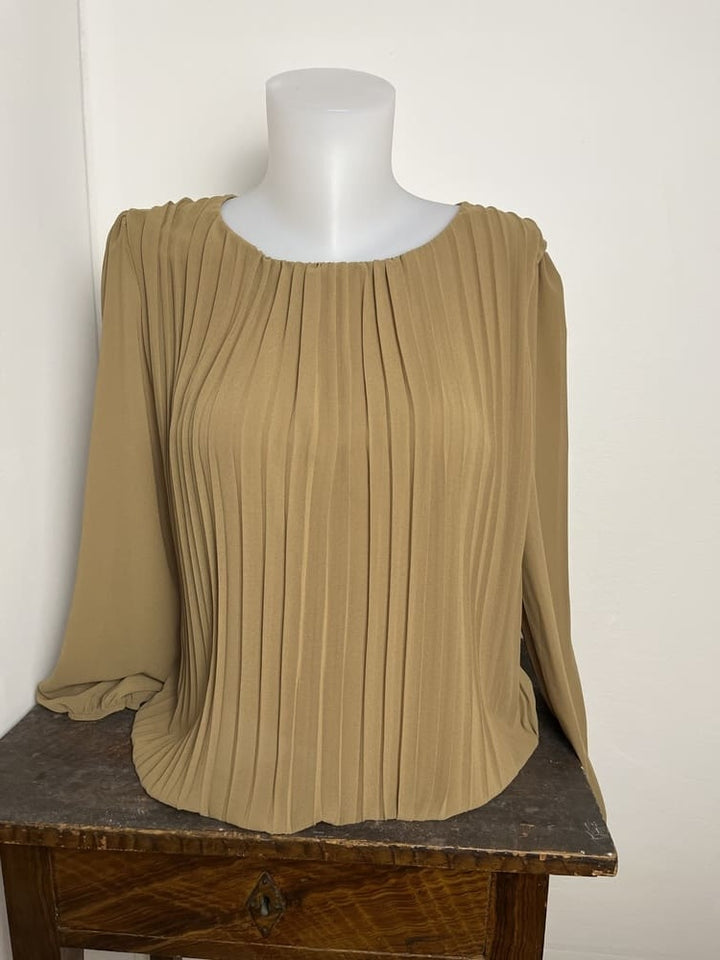 Plissee-Bluse mit Rundhalsausschnitt