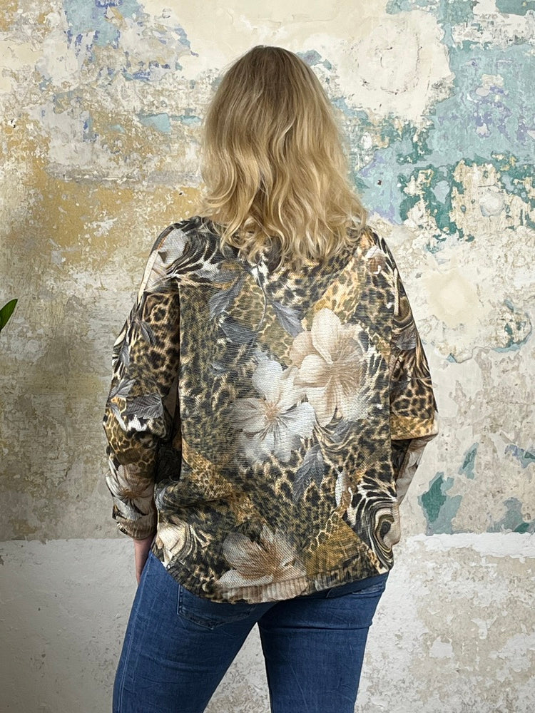 Pullover mit Fledermausarm im Leo-Blumen-Mix, braun