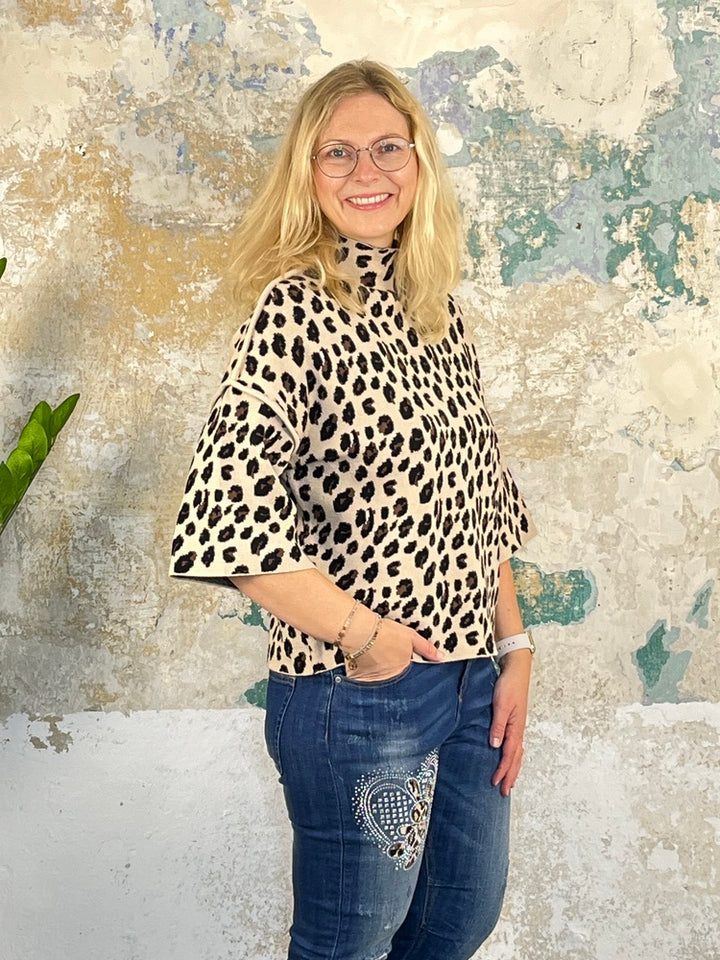 Pullover mit Leomuster, beige-schwarz