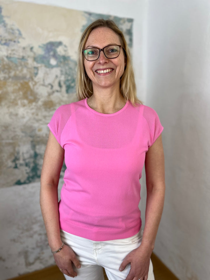 Kurzarm-Pullover mit Netzeinsatz oben