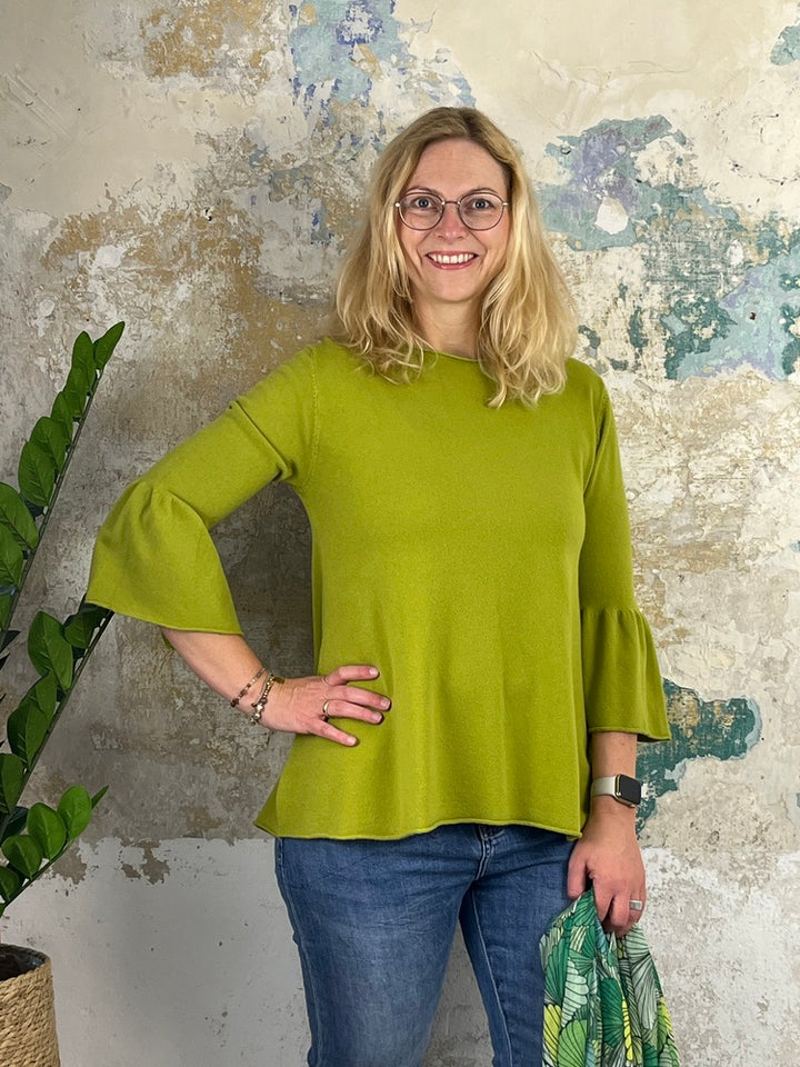 Pullover in A-Form mit Trompetenärmeln
