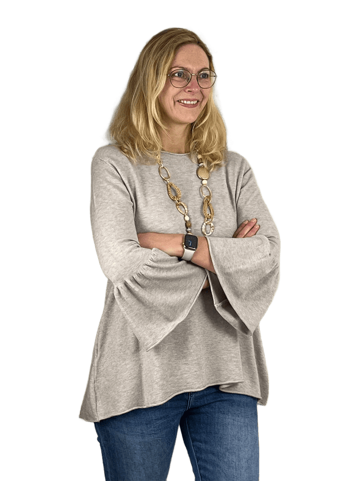 Pullover in A-Form mit Trompetenärmeln