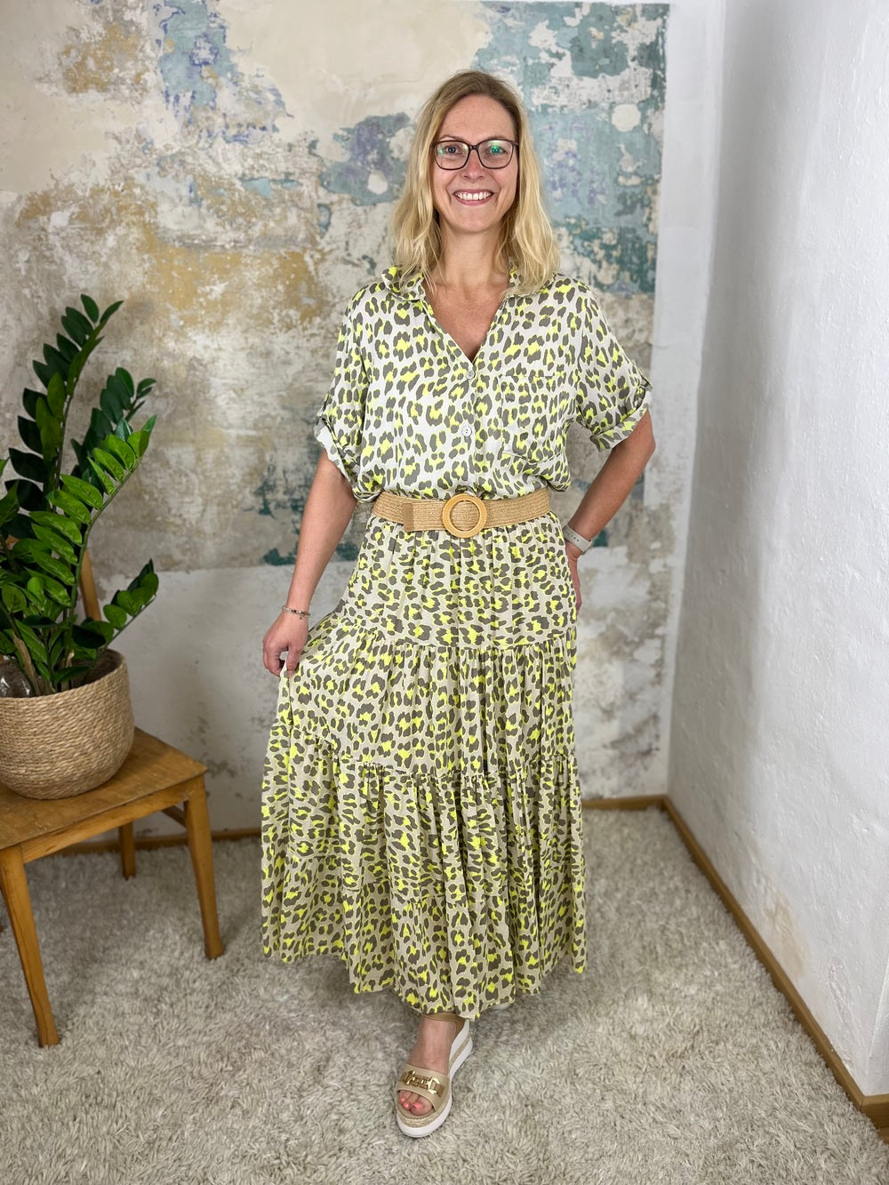 Bluse im Leomuster, Neon