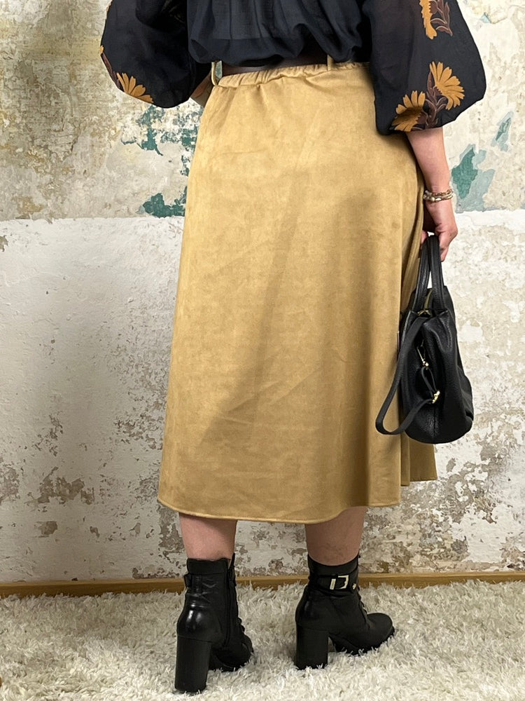 Velourslederimitat-Rock in A-Linie, beige