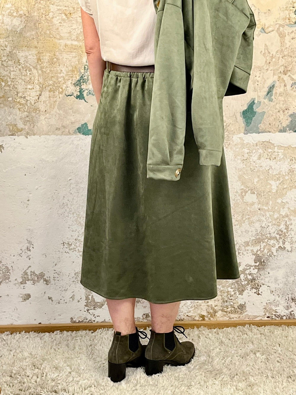 Velourslederimitat-Rock in A-Linie, khaki