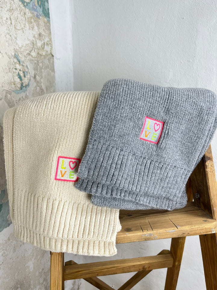 Strickschal LOVE