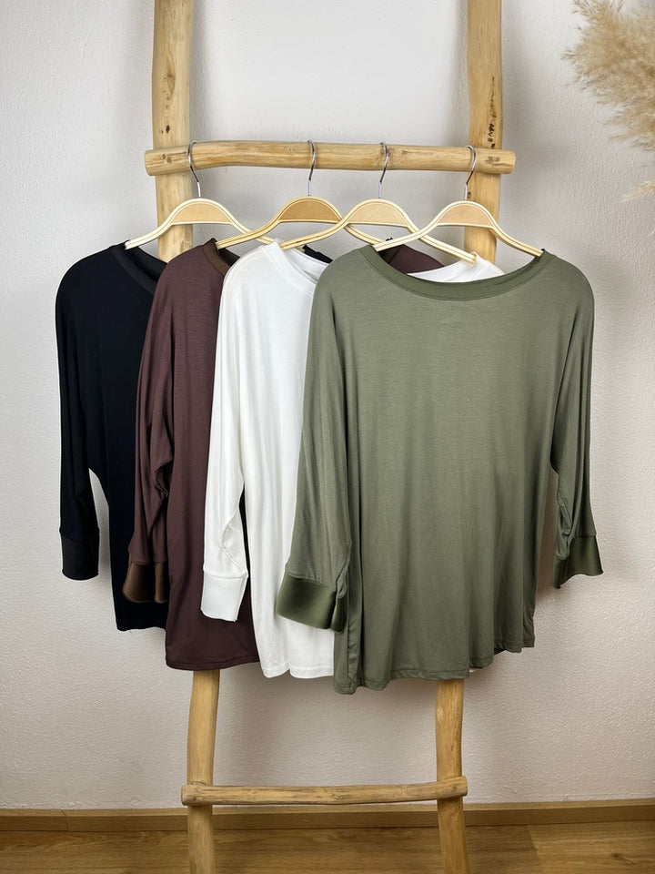 Shirt mit Satinblenden und Fledermausärmeln