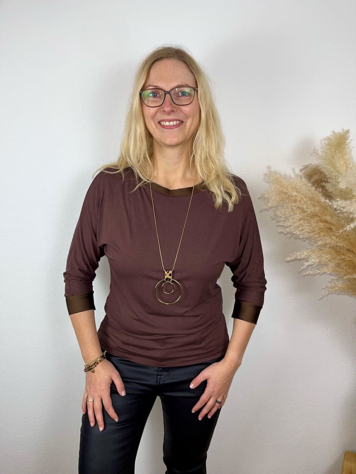 Shirt mit Satinblenden und Fledermausärmeln