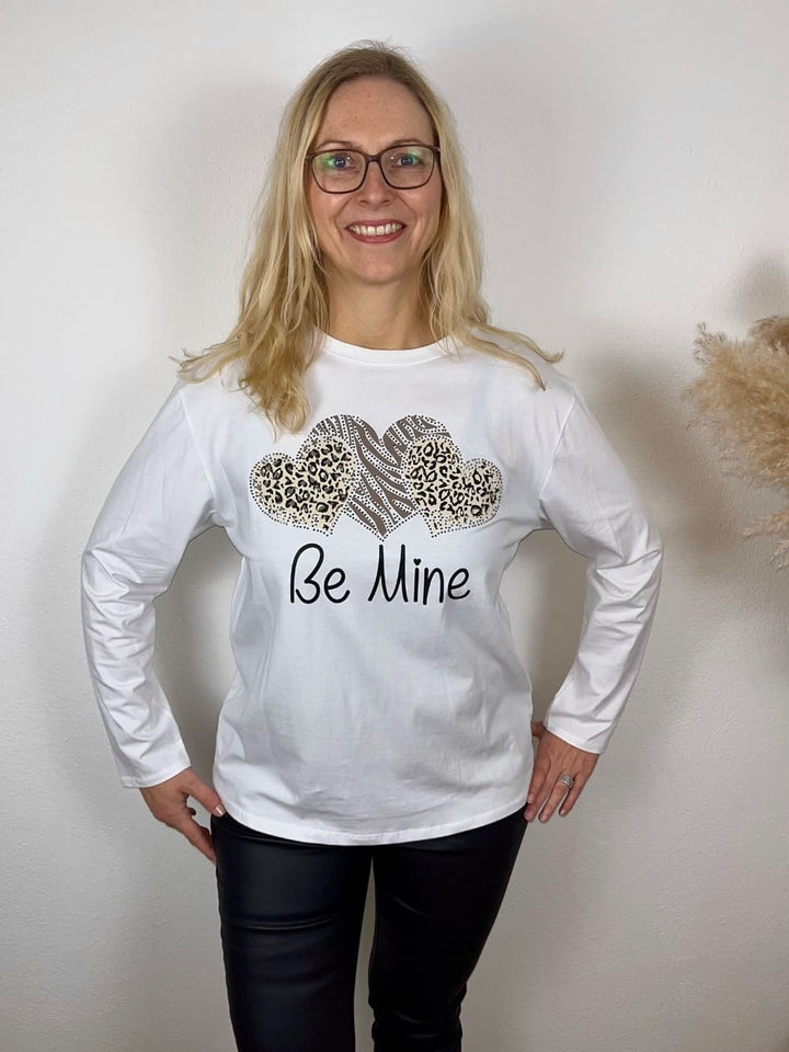 Shirt mit Frontdruck "Be mine", weiß