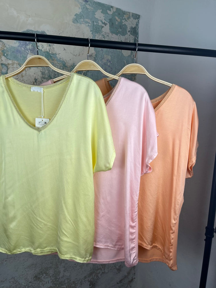 Shirt mit Seidenanteil, V-Ausschnitt