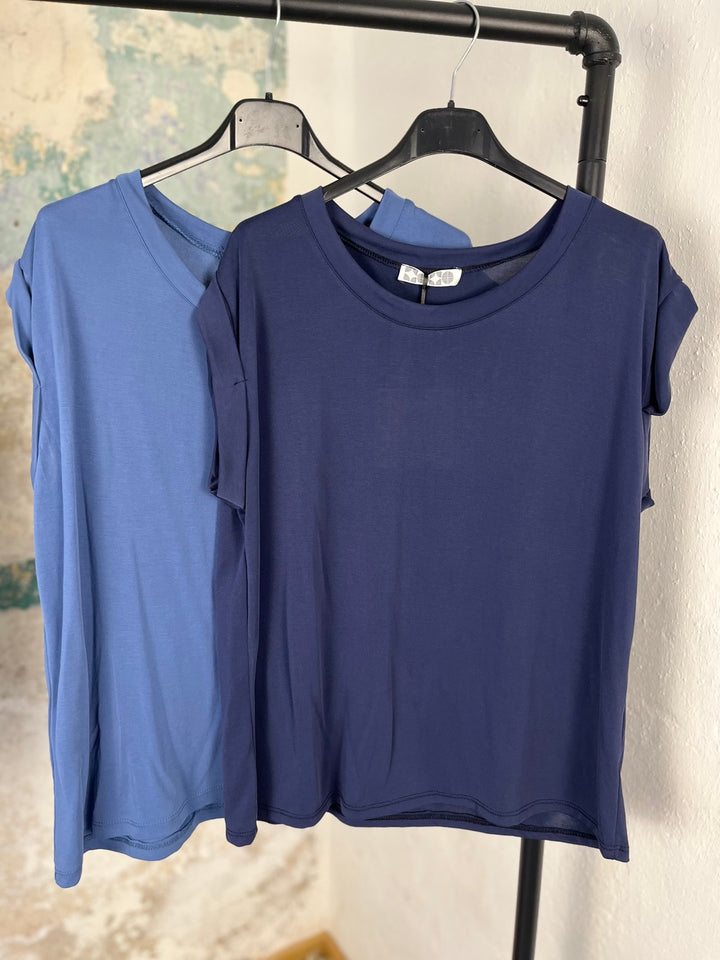 Basicshirt mit überschnittenem Arm