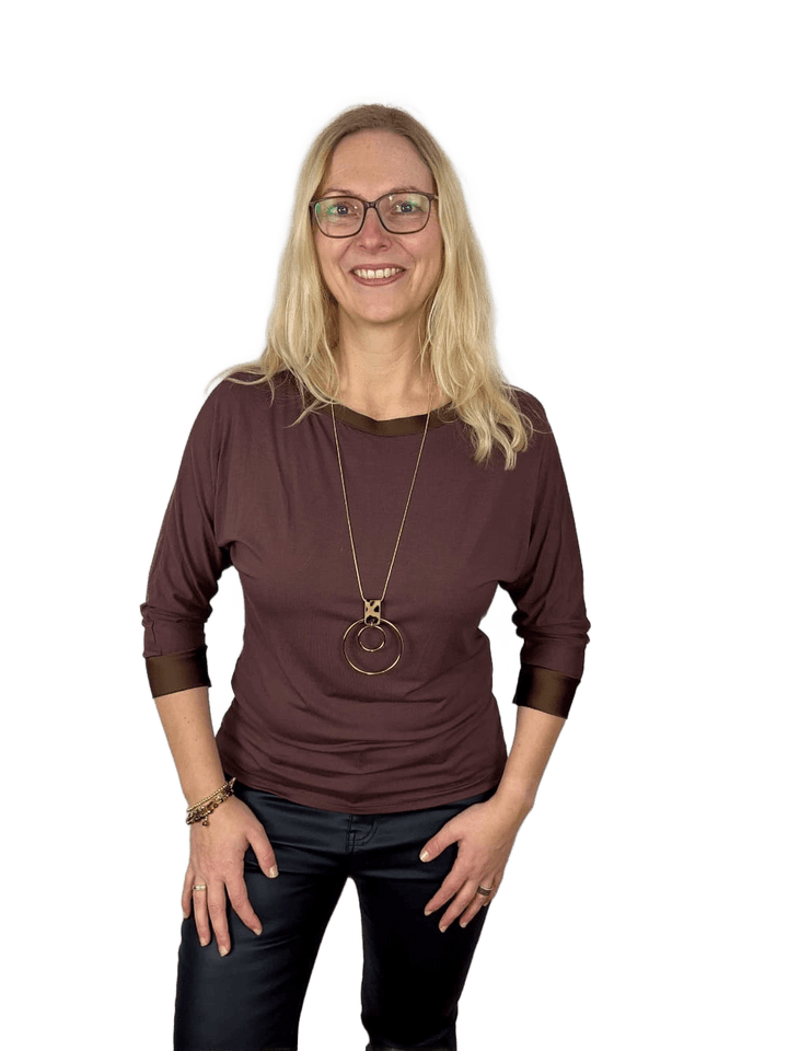 Shirt mit Satinblenden und Fledermausärmeln