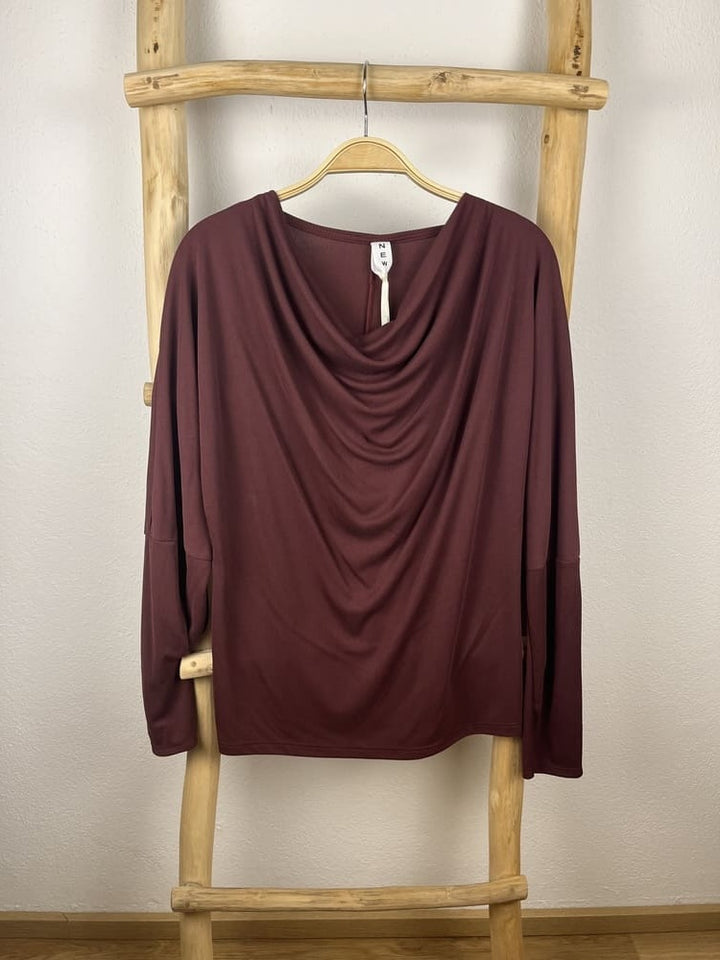 Shirt mit Wasserfallkragen und Fledermausarm