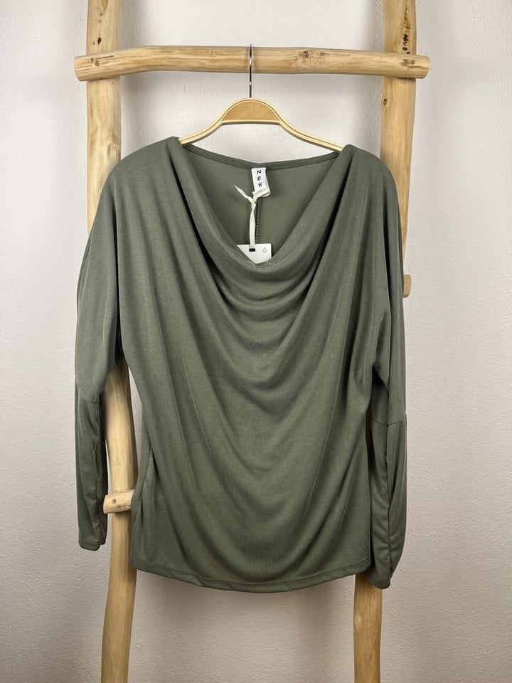 Shirt mit Wasserfallkragen und Fledermausarm