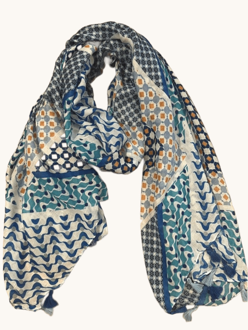 Leichter Schal aus Viskose mit Zierbommeln, Mustermix von Bella Vita - Mode & Lifestyle