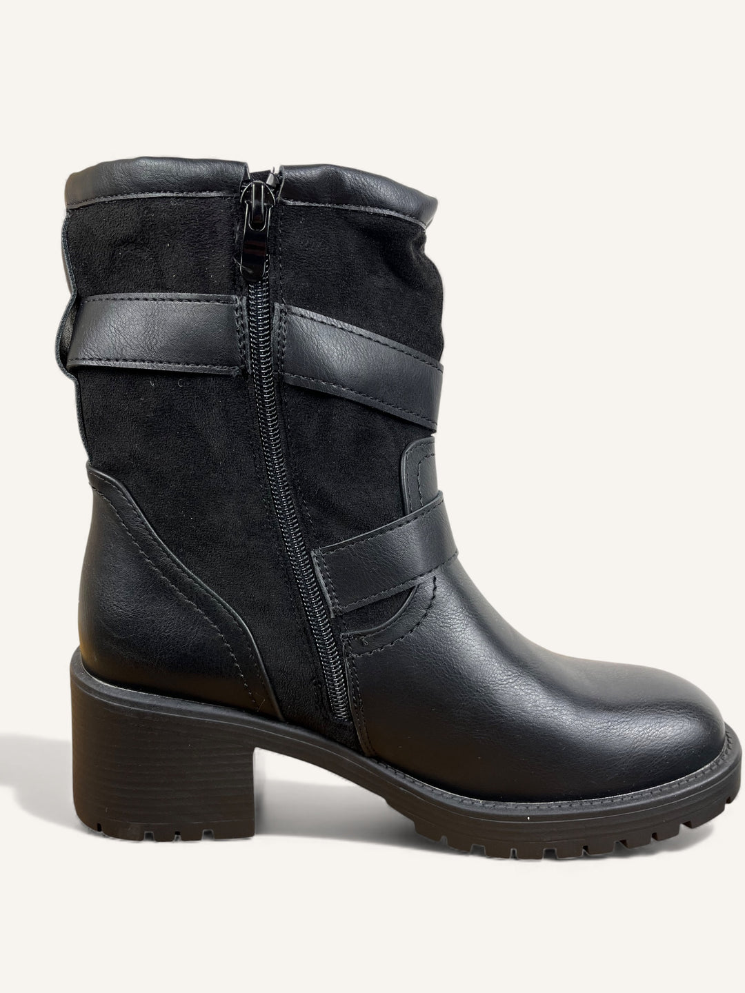 Boots mit Zierschließen, schwarz von Bella Vita - Mode & Lifestyle