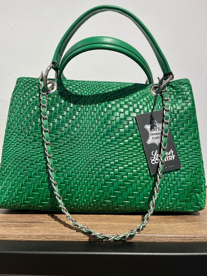 Echtledertasche Flechtoptik mit Zierkette in silber
