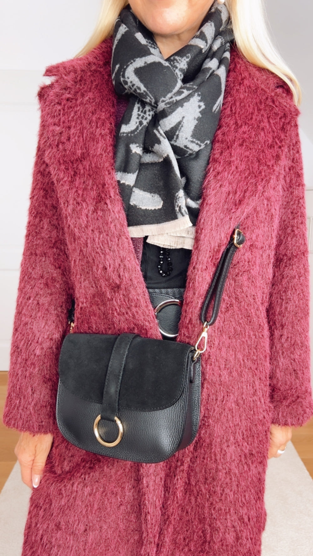 Umhängetasche Echtleder, schwarz von Bella Vita - Mode & Lifestyle