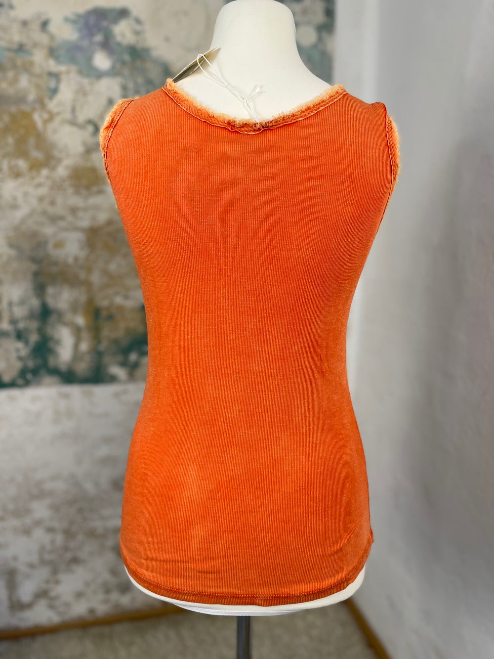 Tanktop mit Fransenkante
