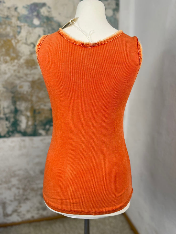 Tanktop mit Fransenkante