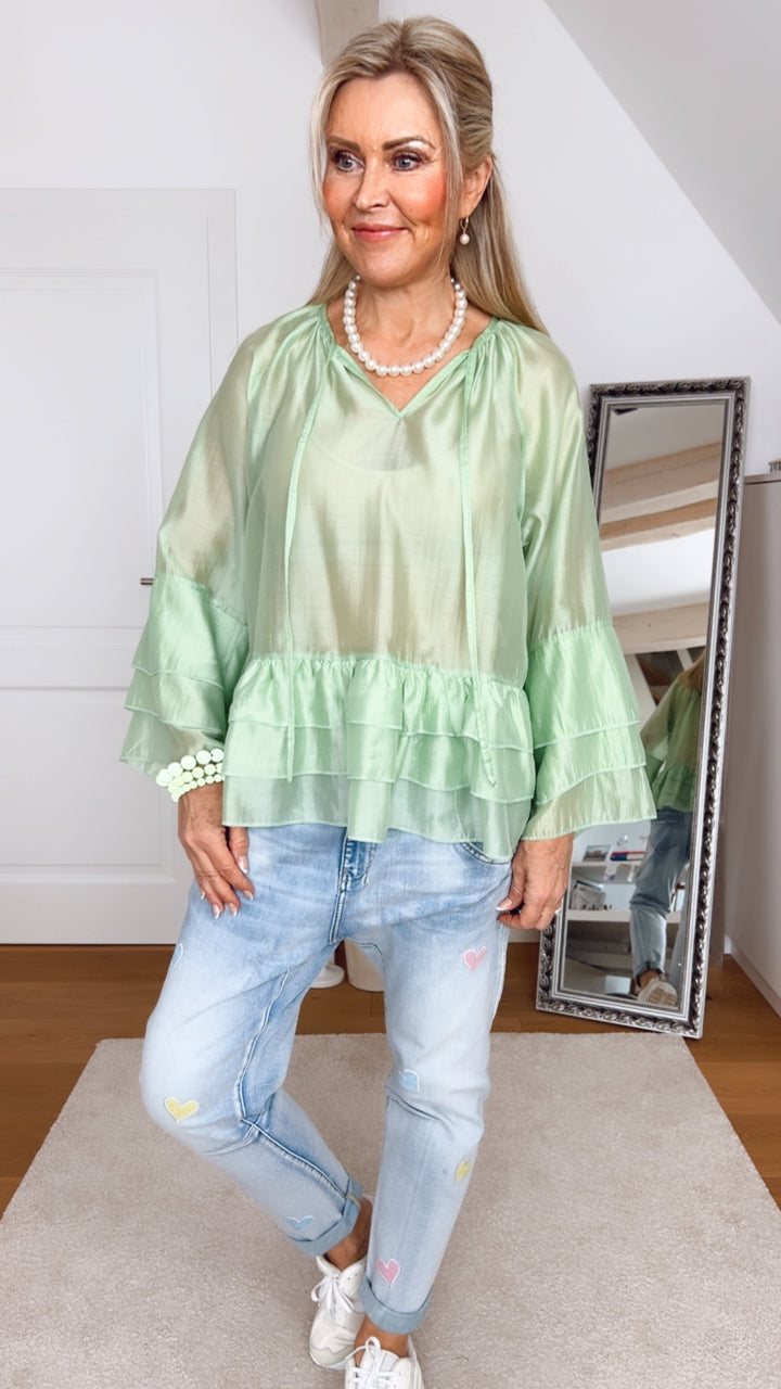 Luftige Tunikabluse mit Volants, hellgrün von Bella Vita - Mode & Lifestyle