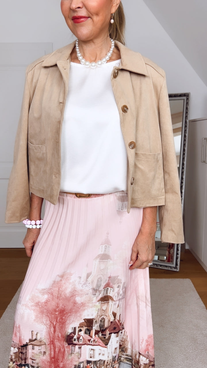 Kurzjacke in Veloursoptik, beige von Bella Vita - Mode & Lifestyle